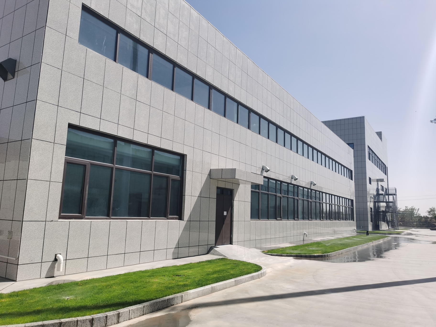協(xié)進陶瓷工程案例——內蒙古華奧科興公司廠房